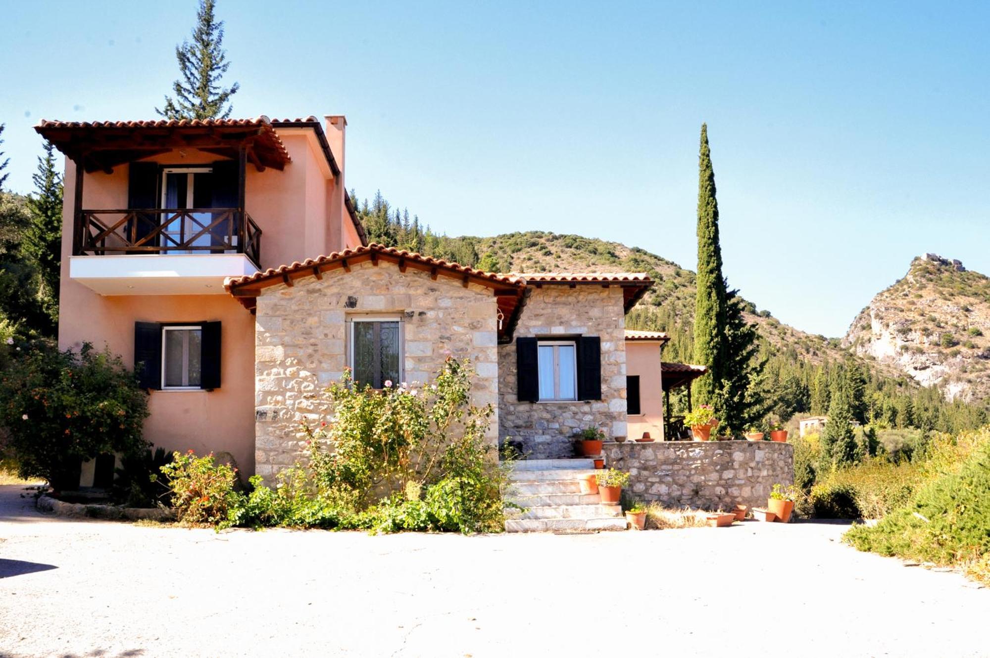 Aesthetic Delight - Stone Villa In Mystras Exterior photo